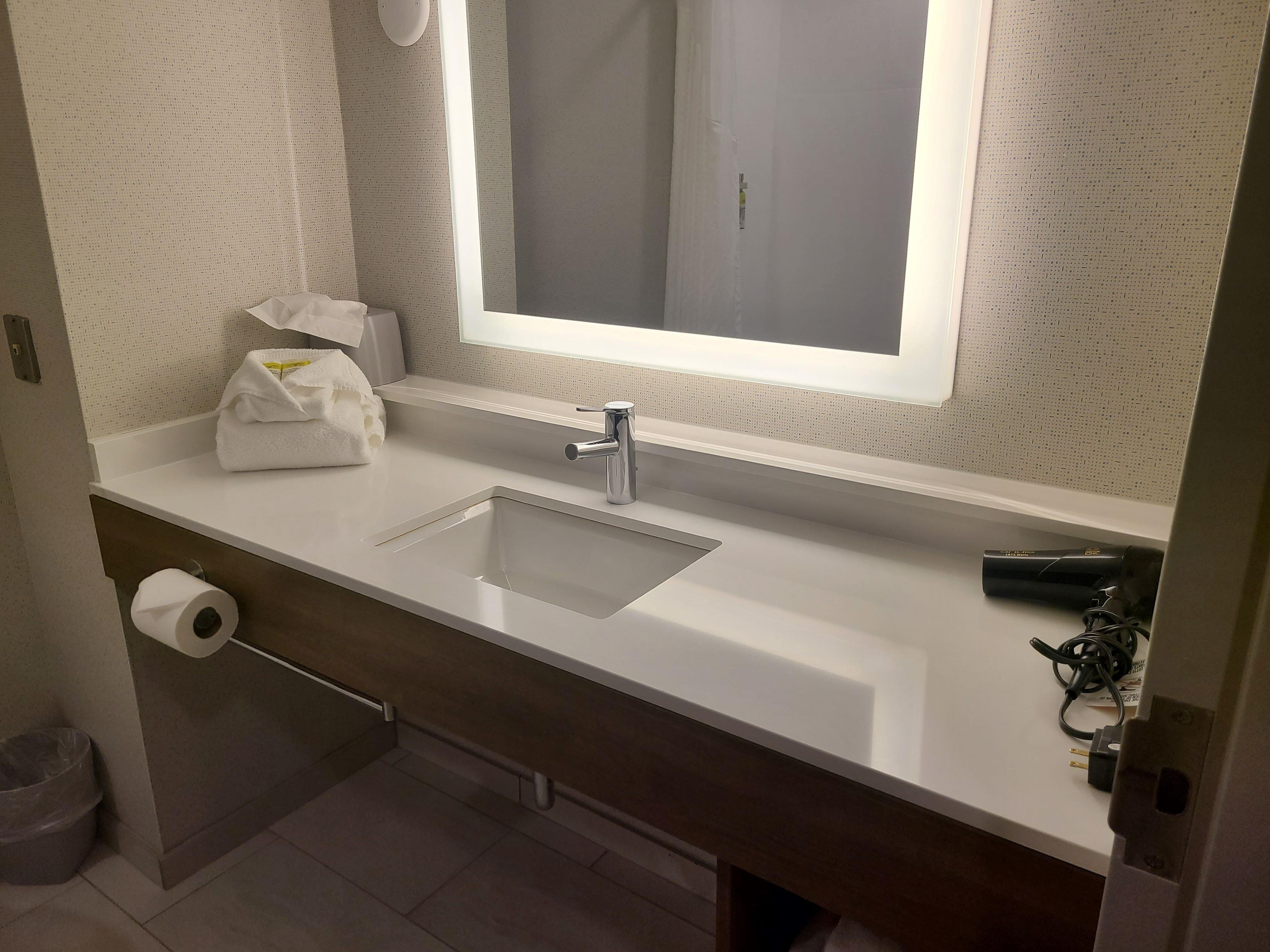 Holiday Inn Express Lordstown-Newton Falls/Warren By Ihg Exterior photo