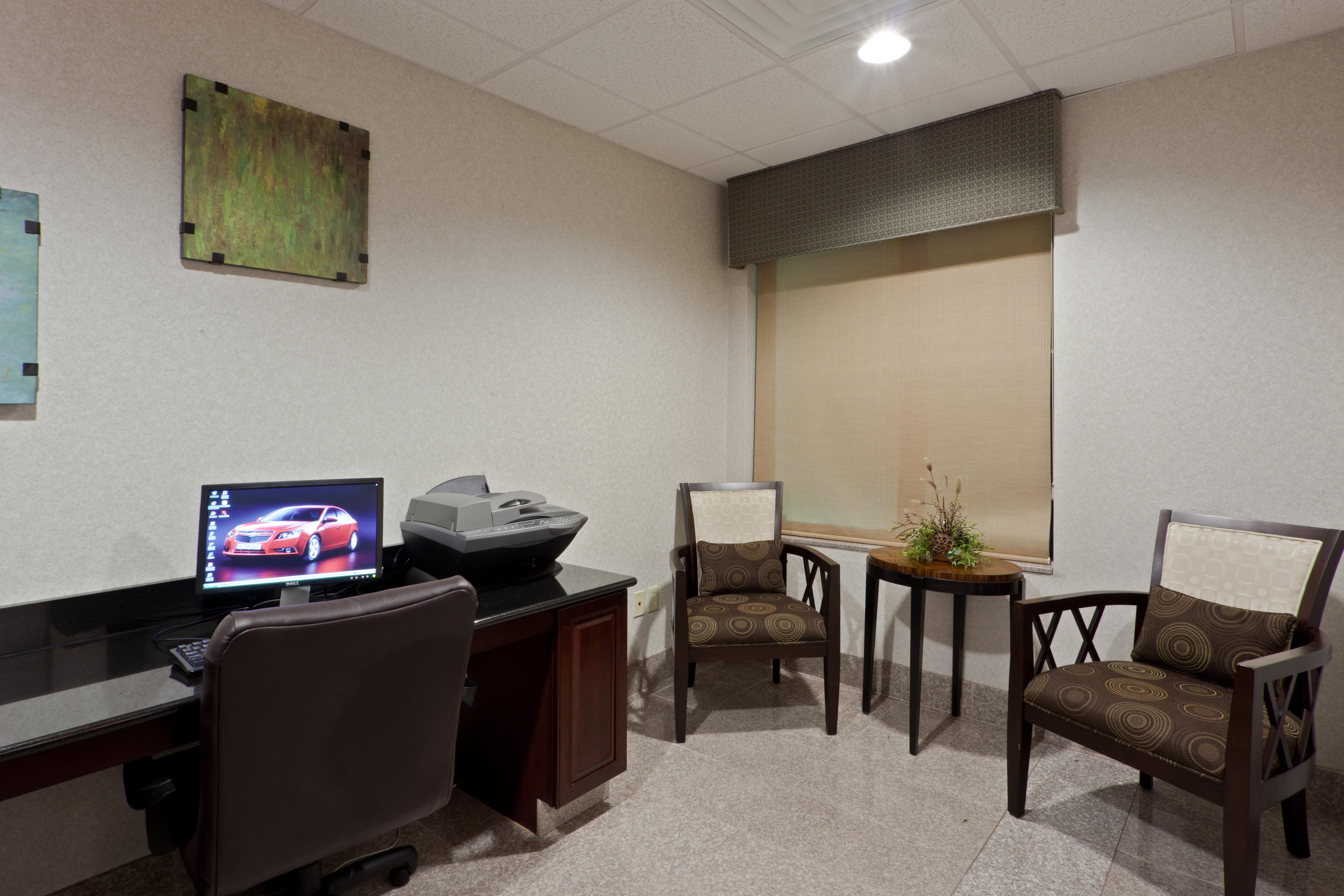 Holiday Inn Express Lordstown-Newton Falls/Warren By Ihg Exterior photo